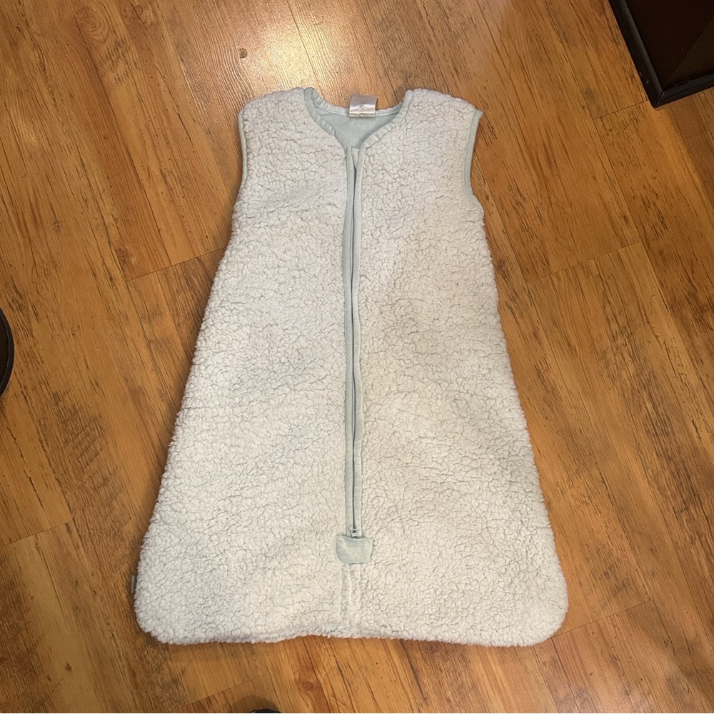 UGG Casey Wearable Sleep Sac Clear Creek Color LG 12/18 Months
